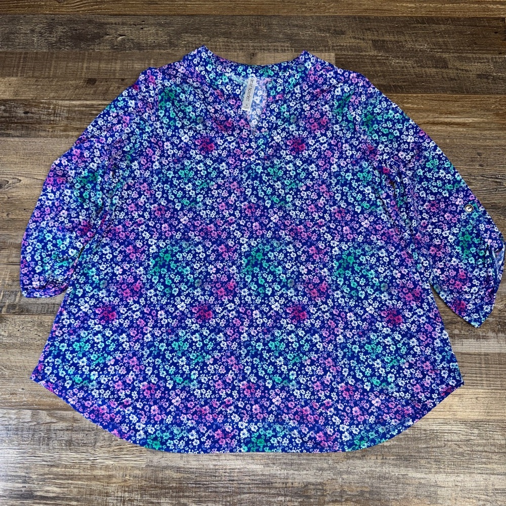 Dear Scarlett Blue Floral Blouse M 3/4 Sleeve V Neck Stretch Lightweight - Picture 3 of 8